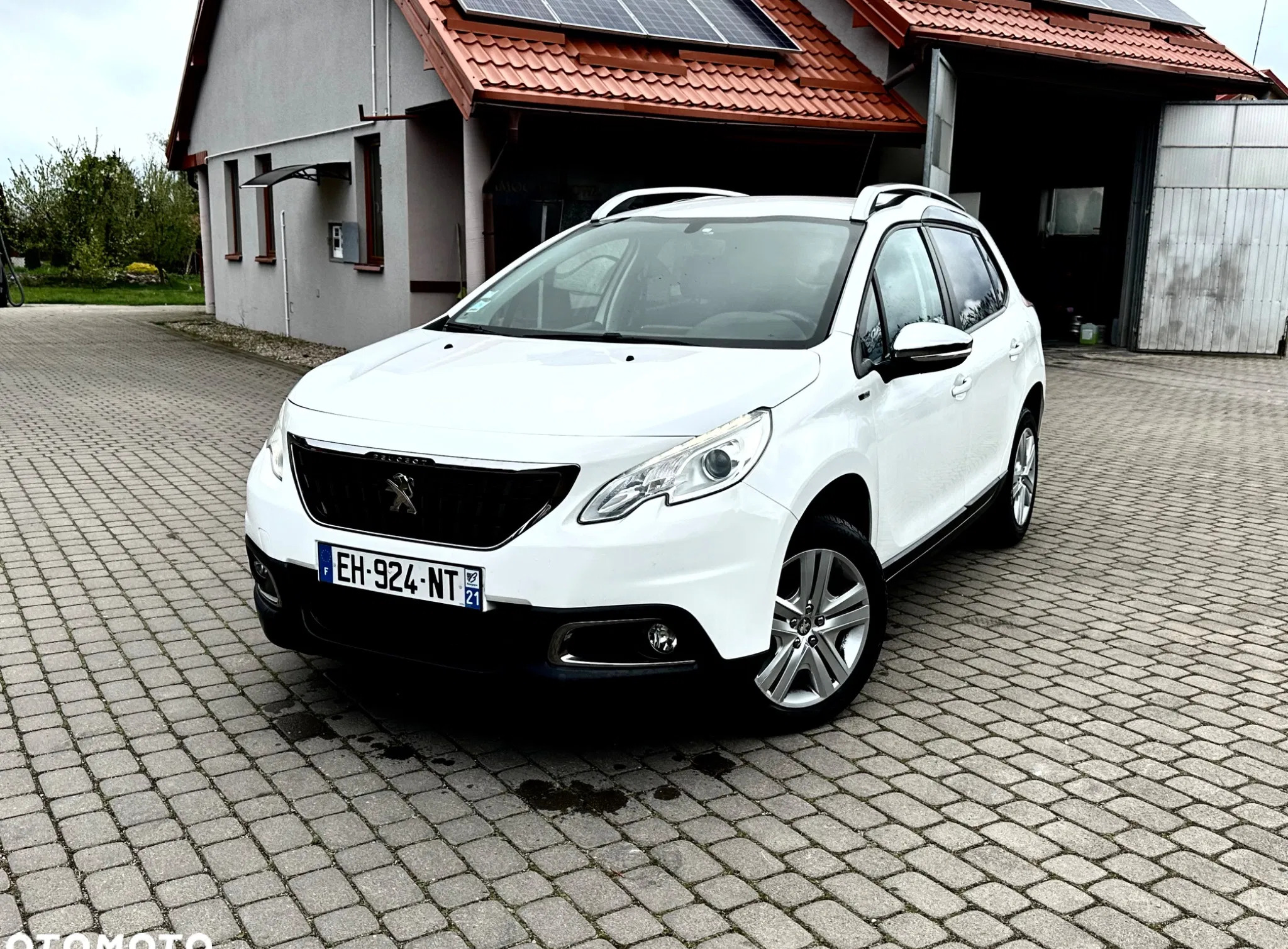 samochody osobowe Peugeot 2008 cena 36400 przebieg: 119555, rok produkcji 2017 z Ostrołęka